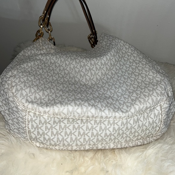 Michael Kors Fulton Vanilla Large Shoulder Tote - Picture 7 of 7